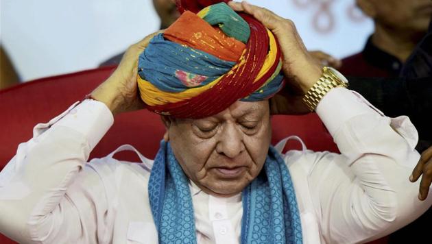 Leader of opposition in Gujarat assembly Shankarsinh Vaghela at a public meeting of his supporters on his 77th birthday, where he announced he was expelled from the Congress, in Gandhinagar on Friday.(PTI)