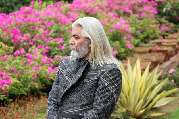 Ashwani Razadan, 49, is a corporate manager who has recently got his portfolio done. He was noticed by a casting director and already has modelling offers coming his way. (Ht pHoto/ Shaha Ashraf ) Ashwani Razadan, 49, is a corporate manager who has recently got his portfolio done. He was noticed by a casting director and already has modelling offers coming his way. (Ht pHoto/ Shaha Ashraf )