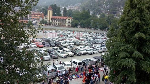Cars parked in Mallital area in Nainital. (Ritest Sagar/HT Photo) Cars parked in Mallital area in Nainital. (Ritest Sagar/HT Photo)