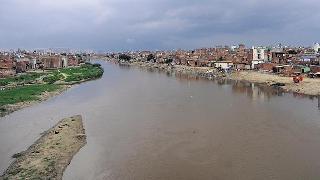 The 400km river Hindon originates from Pur Ka Tanda village in Saharanpur and confluences with the Yamuna near Momnathal in Sector 151, Noida. (Sunil Ghosh/HT Photo) The 400km river Hindon originates from Pur Ka Tanda village in Saharanpur and confluences with the Yamuna near Momnathal in Sector 151, Noida. (Sunil Ghosh/HT Photo)