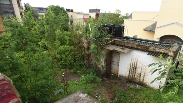 The one-and-a-half storeyed bungalow, near (Virendra Singh Gosain/HT PHOTO) The one-and-a-half storeyed bungalow, near (Virendra Singh Gosain/HT PHOTO)
