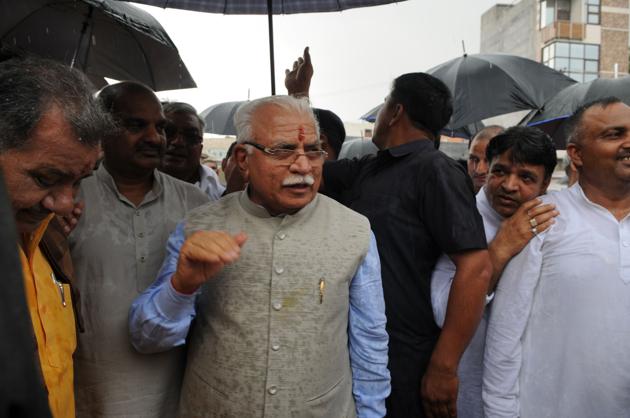 Haryana CM Manohar Lal Khattar inaugurated the Hero Honda Chowk flyover on Monday. (Parveen Kumar/HT PHOTO) Haryana CM Manohar Lal Khattar inaugurated the Hero Honda Chowk flyover on Monday. (Parveen Kumar/HT PHOTO)