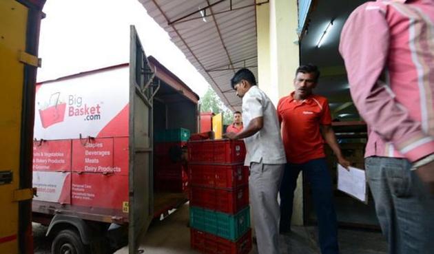 Action is hotting up in the grocery delivery business with Amazon’s $500 -million FDI proposal getting approved. (Livemint) Action is hotting up in the grocery delivery business with Amazon’s $500 -million FDI proposal getting approved. (Livemint)