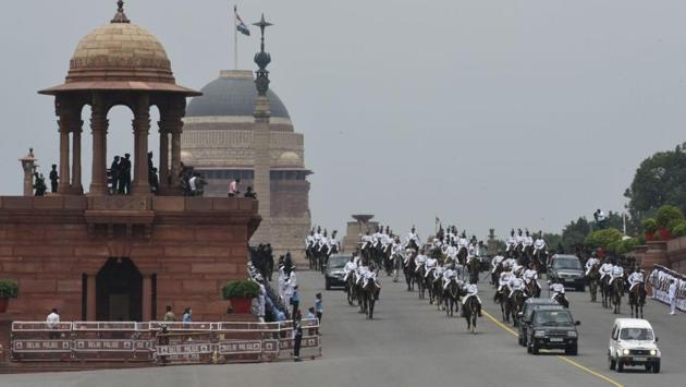 According to tradition, the new President (Kovind) escorts the outgoing president to his/her new address. The road from Rashtrapati Bhavan to Parliament was lined with jawans of the armed forces. (Sonu Mehta / HT Photo) According to tradition, the new President (Kovind) escorts the outgoing president to his/her new address. The road from Rashtrapati Bhavan to Parliament was lined with jawans of the armed forces. (Sonu Mehta / HT Photo)