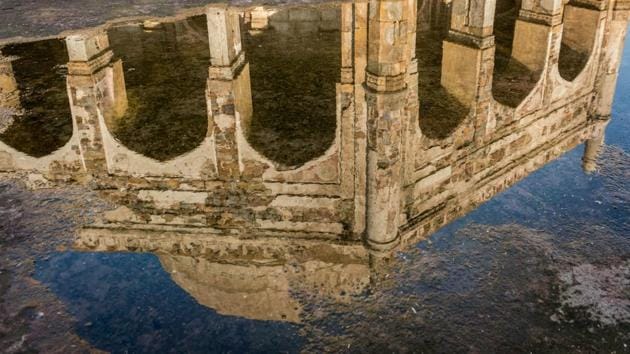 Photos Adham Khan S Tomb In Mehrauli A Monument To Betrayal Hindustan Times Buried tomb of adham khan children adham khan. photos adham khan s tomb in mehrauli
