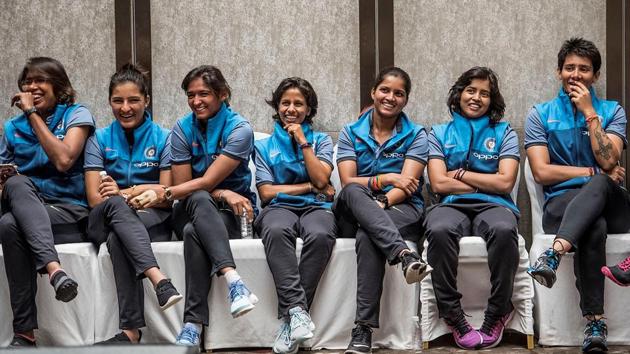The team is all smiles. (Satish Bate/HT Photo) 