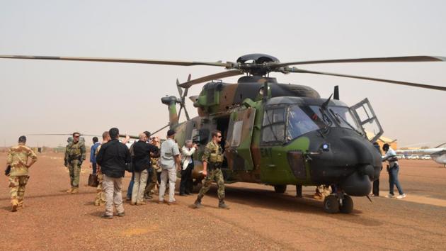 A photo taken on July 25, 2017 shows a German helicopter crew on the ground at the Gao airport in Mali. A UN helicopter crashed in northern Mali on July 26 in an apparent accident while serving with the 12,000-strong peacekeeping force in the country. (AFP File Photo) A photo taken on July 25, 2017 shows a German helicopter crew on the ground at the Gao airport in Mali. A UN helicopter crashed in northern Mali on July 26 in an apparent accident while serving with the 12,000-strong peacekeeping force in the country. (AFP File Photo)