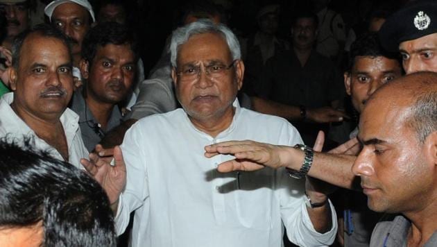 Nitish Kumar speaks to the media after submitting his resignation at Raj Bhawan in Patna.(HT Photo/AP Dube)