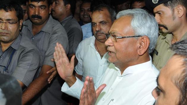 Bihar chief minister Nitish Kumar speaks to media after submitting his resignation.(AP Dube/HT Photo)