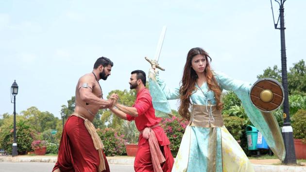The camaraderie between Bhallaladeva and Cersei Lannister didn’t last for long. We have no idea why the power hungry Cersei got angry and took the menacing villain by surprise with Devasena-inspired warrior moves. All this happened on a sunny, steaming afternoon in Delhi. (Photo: shara ashraf/ht; styling: shara ashraf & akshay kaushal)