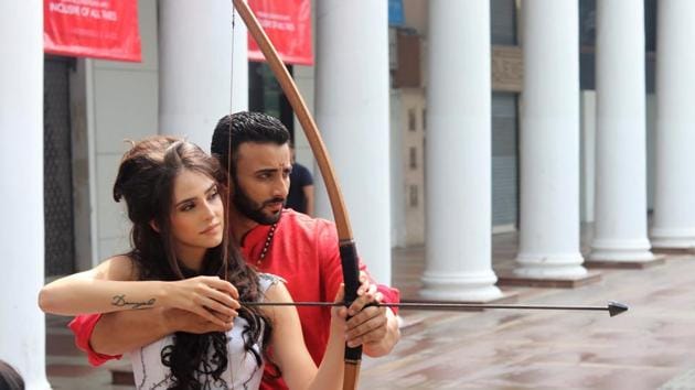How could Margaery Tyrell not learn archery from someone so accomplished like Baahubali? They didn’t mean to do this, but Margaery and Baahubali’s arrow was somehow perfectly aimed at Bhallaladeva who escaped just in the nick of time! (Photo: shara ashraf/ht; styling: shara ashraf & akshay kaushal)