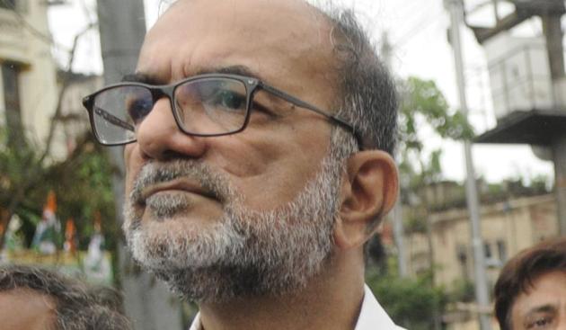 Former Kolkata mayor and leading lawyer Bikash Ranjan Bhattacharya has played key role in court cases involving chit funds. (Samir Jana/HT PHOTO) Former Kolkata mayor and leading lawyer Bikash Ranjan Bhattacharya has played key role in court cases involving chit funds. (Samir Jana/HT PHOTO)