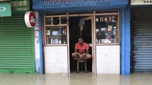 In West Bengal, West Burdwan, Bankura and Purulia have received very heavy rains since Saturday, leading to inundation of several areas, with the rivers in this region are in spate. (Bikas Das / AP)