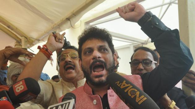 AIMIM’s Waris Pathan and BJP’s Raj Purohit at Vidhan Bhavan on Saturday. (Anshuman Poyrekar/HT) AIMIM’s Waris Pathan and BJP’s Raj Purohit at Vidhan Bhavan on Saturday. (Anshuman Poyrekar/HT)