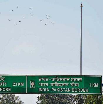 The 360-ft flag pole near the India-Pakistan border at Attari has been damaged three times so far.(HT File)