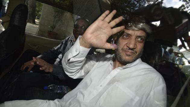 Kashmiri separatist Leader Shabir Shah seen outside Patiala House Court in Wednesday July 26. (Ravi Choudhary/HT PHOTO) Kashmiri separatist Leader Shabir Shah seen outside Patiala House Court in Wednesday July 26. (Ravi Choudhary/HT PHOTO)