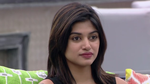 Oviya’s fans are campaigning for her on social media. Oviya’s fans are campaigning for her on social media.