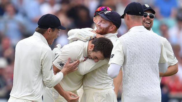 Toby Roland-Jones, who had taken five wickets in the first innings, picked up two quick wickets to dent South Africa and put England on course. (AFP) Toby Roland-Jones, who had taken five wickets in the first innings, picked up two quick wickets to dent South Africa and put England on course. (AFP)