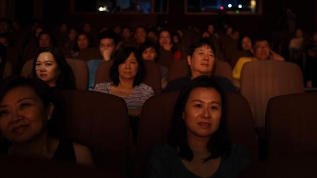 Malaysians watch a Malaysian-Chinese Cantonese opera performance in Kuala Lumpur. (MANAN VATSYAYANA / AFP) Malaysians watch a Malaysian-Chinese Cantonese opera performance in Kuala Lumpur. (MANAN VATSYAYANA / AFP)