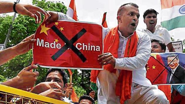 The Swadeshi Jagaran Manch is observing 2017 as ‘anti-China year’, and claims it has so far got around ‘one crore people’ to pledge that they would boycott Chinese products. (Saumya Khandelwal/HT File) The Swadeshi Jagaran Manch is observing 2017 as ‘anti-China year’, and claims it has so far got around ‘one crore people’ to pledge that they would boycott Chinese products. (Saumya Khandelwal/HT File)