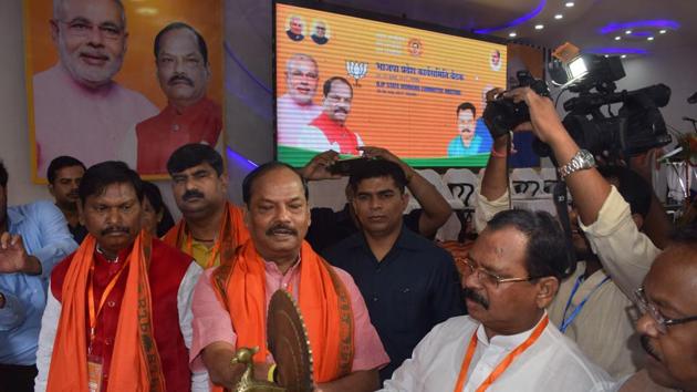 Jharkhand chief minister Raghubar Das has voiced his concerns over the conversion of tribals through force or allurement on several occasions, and asked gullible tribals to protect their culture and religious practices at any cost.(Pankaj Kumar/HT) Jharkhand chief minister Raghubar Das has voiced his concerns over the conversion of tribals through force or allurement on several occasions, and asked gullible tribals to protect their culture and religious practices at any cost.(Pankaj Kumar/HT)