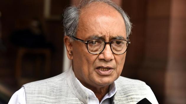 Digvijaya Singh had come under fire for his lacklustre handling of the post-election developments in Goa, where the Congress failed to form the government despite emerging as the single-largest party in the state assembly.(Sonu Mehta/ HT Photo)