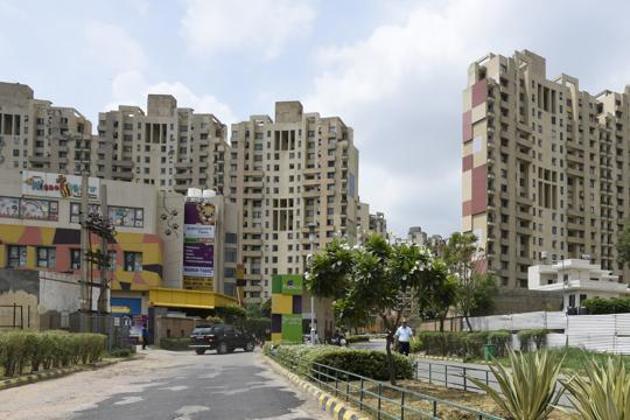 The Dakshin Haryana Bijli Vitran Nigam (DHBVN) provides a single point (bulk supply) connection to the Fresco developer, which, in turn, distributes it to individual flats. (Sanjeev Verma/HT FILE PHOTO) The Dakshin Haryana Bijli Vitran Nigam (DHBVN) provides a single point (bulk supply) connection to the Fresco developer, which, in turn, distributes it to individual flats. (Sanjeev Verma/HT FILE PHOTO)