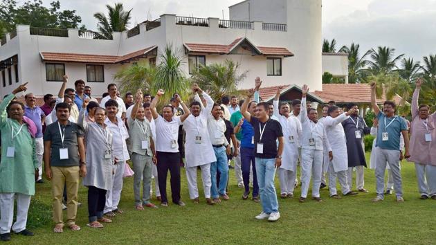 Gujarat Congress MLA's at a press conference at a resort on the outskirts of Bengaluru. (PTI Photo) Gujarat Congress MLA's at a press conference at a resort on the outskirts of Bengaluru. (PTI Photo)
