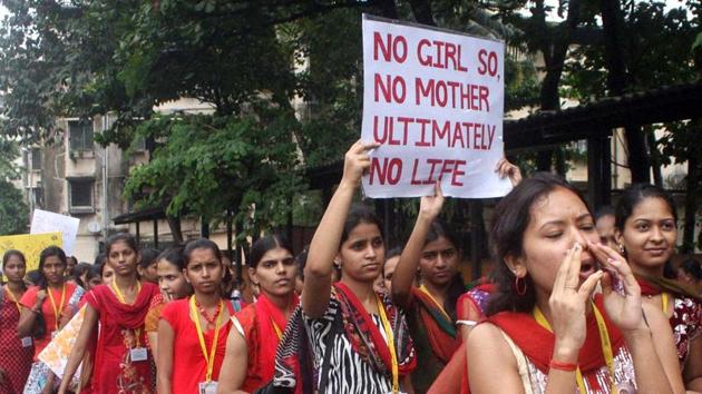 The average child sex ratio in the largest 500 Indian citie was 902.(PTI File Photo) The average child sex ratio in the largest 500 Indian citie was 902.(PTI File Photo)