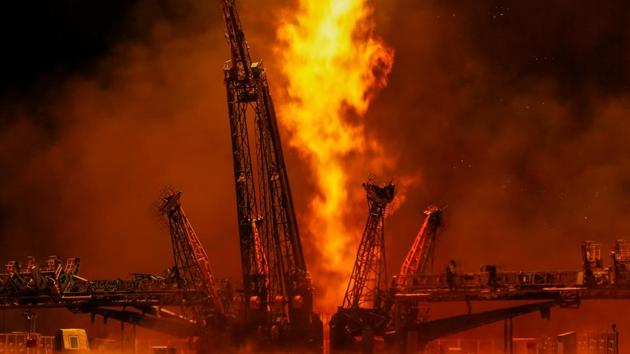 The Soyuz MS-05 spacecraft leaves a trail of fire and smoke in the moments immediately after the latest launch from Baikonur Cosmodrome in Kazakhstan. (Shamil Zhumatov / REUTERS)