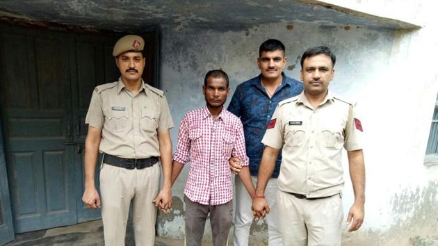 The police team was searching for the kidnapped child since the last two days spotted the accused,Manjeet, on Friday along with the girl near Shikohpur village. The police team was searching for the kidnapped child since the last two days spotted the accused,Manjeet, on Friday along with the girl near Shikohpur village.