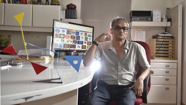 Devashis Bhattacharyya, who belonged to one of the first batches of the National Institute of Design, Ahmedabad, has designed the Doordarshan symbol.(Raj K Raj/HT PHOTO)