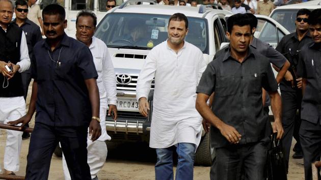 Congress Vice President Rahul Gandhi arrives to visit the flood affected areas of Runi village in Banaskantha district on Friday.(PTI Photo)