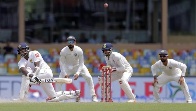Sri Lanka's Angelo Mathews plays a sweep shot during the 2nd Test against India.(AP)