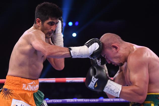 Vijender Singh landed a right hook on Zulpilkar Maimaitiali that shook the Chinese boxer, who took some time to recover. (PTI)