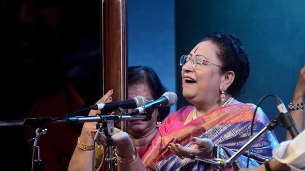 Parveen Sultana has sung iconic songs such as ‘Hamen tumse pyar kitna’ from Kudrat (1981). (HT Photo) Parveen Sultana has sung iconic songs such as ‘Hamen tumse pyar kitna’ from Kudrat (1981). (HT Photo)