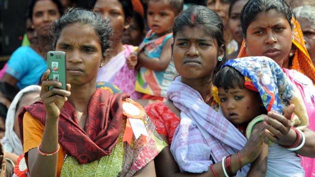 Women who come from patriarchally-oriented families are less likely to participate in the labour force. (HT file photo / Representational) Women who come from patriarchally-oriented families are less likely to participate in the labour force. (HT file photo / Representational)