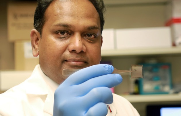 Researcher Dr Chandan Sen with the nanotechnology-based chip. (The Ohio State University Wexner Medical Center) Researcher Dr Chandan Sen with the nanotechnology-based chip. (The Ohio State University Wexner Medical Center)