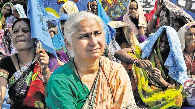Speaking to HT’s Neeraj Santoshi, Patkar said that she will not break her fast until officials assure that they will rehabilitate those displaced by Sardar Sarovar Dam (HT File Photo) Speaking to HT’s Neeraj Santoshi, Patkar said that she will not break her fast until officials assure that they will rehabilitate those displaced by Sardar Sarovar Dam (HT File Photo)