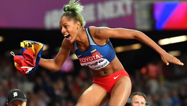Yulimar Rojas wins triple jump to claim Venezuela's 1st ...