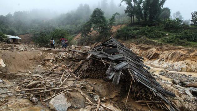 Thousands of people in the two most affected provinces of Son La and Yen Bai have been mobilized to rebuild houses, roads, and to search for those still missing. (AFP) Thousands of people in the two most affected provinces of Son La and Yen Bai have been mobilized to rebuild houses, roads, and to search for those still missing. (AFP)
