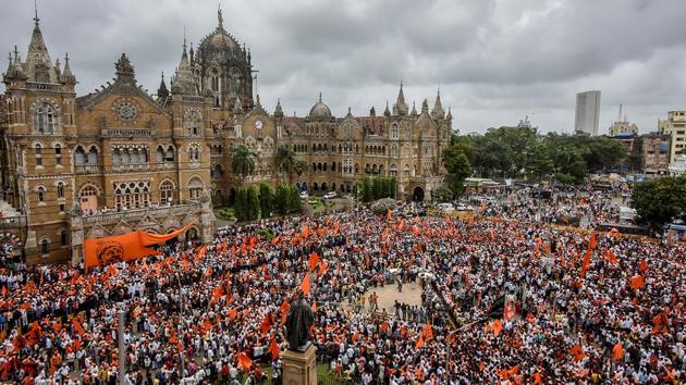 More than 6 lakh people took to the streets in a silent protest march by the Maratha community, which has been demanding reservation in government jobs and education, on Wednesday. (Kunal Patil/HT Photo) 
