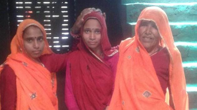 Rupa Yadav with her family members. (HT Photo) Rupa Yadav with her family members. (HT Photo)