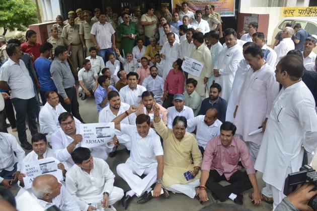 Local leaders from opposition parties held a protest at DM office demanding justice for Arman Sehgal. (Sakib Ali/HT Photo) Local leaders from opposition parties held a protest at DM office demanding justice for Arman Sehgal. (Sakib Ali/HT Photo)