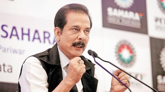 Sahara Group Chairman Subrata Roy gestures as he speaks during a news conference in Kolkata November 29, 2013. (Reuters File Photo) Sahara Group Chairman Subrata Roy gestures as he speaks during a news conference in Kolkata November 29, 2013. (Reuters File Photo)