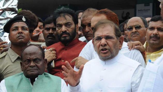 JD (U) leader Sharad Yadav (R) along with Ramai Ram at Patna airport on Thursday. (AP Dube/HT Photo) JD (U) leader Sharad Yadav (R) along with Ramai Ram at Patna airport on Thursday. (AP Dube/HT Photo)