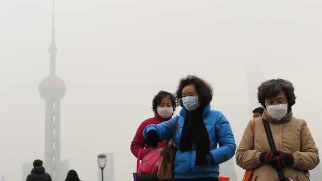 The Chinese government acknowledged in a three-year campaign to tackle cancer launched in 2015 that environmental pollution had contributed to a surge of cancer cases in the country. (REUTERS File Photo) The Chinese government acknowledged in a three-year campaign to tackle cancer launched in 2015 that environmental pollution had contributed to a surge of cancer cases in the country. (REUTERS File Photo)