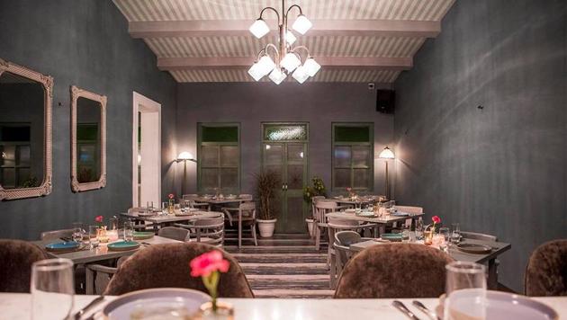 The interiors of Slink & Bardot offer comfort with their muted colours.(Facebook/10DowningStreet) The interiors of Slink & Bardot offer comfort with their muted colours.(Facebook/10DowningStreet)