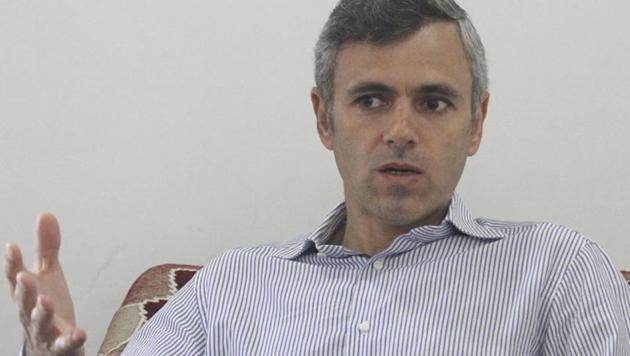 Former Jammu and Kashmir chief minister Omar Abdullah says Mehbooba Mufti’s claim on Article 35 (A) is immaterial.(HT File Photo)
