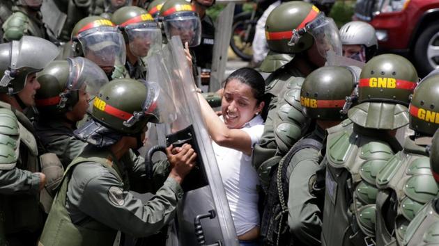 Overall, 2.5 million pounds ($3 million) of military goods have been sold to Venezuela by UK since 2008, including components for military radar, weapon sights and military aircraft engines. (Twitter Photo) Overall, 2.5 million pounds ($3 million) of military goods have been sold to Venezuela by UK since 2008, including components for military radar, weapon sights and military aircraft engines. (Twitter Photo)